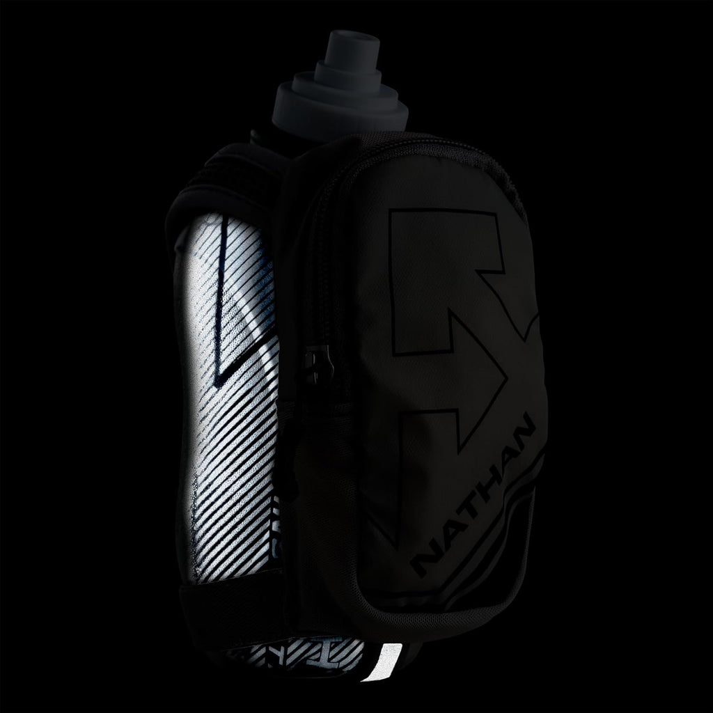Speeddraw plus Insulated Handheld Water Bottle – Grip-Free Running Flask for Runners, Hiking, and Sports
